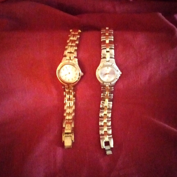 Anne Klein watch lot - Picture 2 of 2
